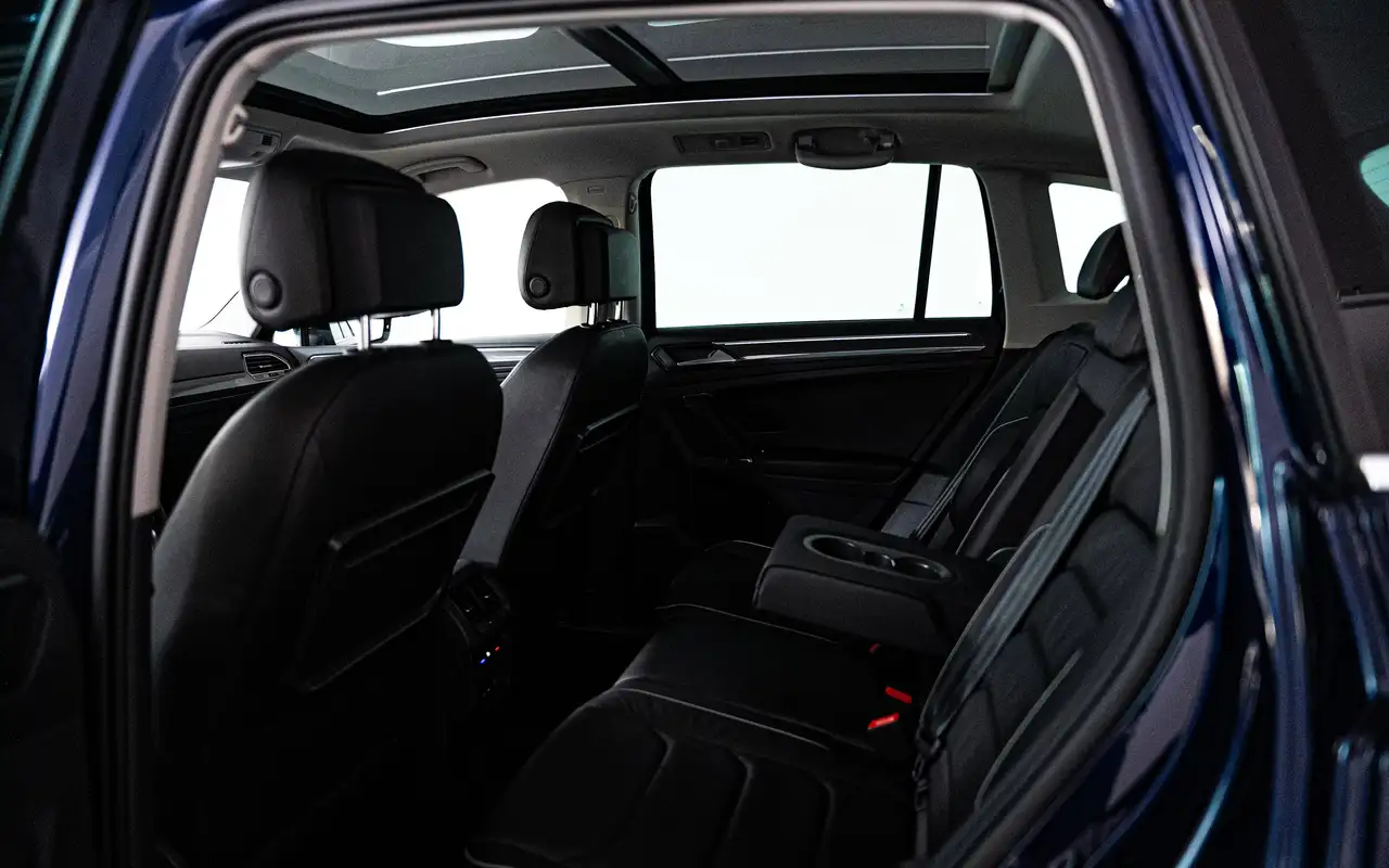 Volkswagen Tiguan - 10