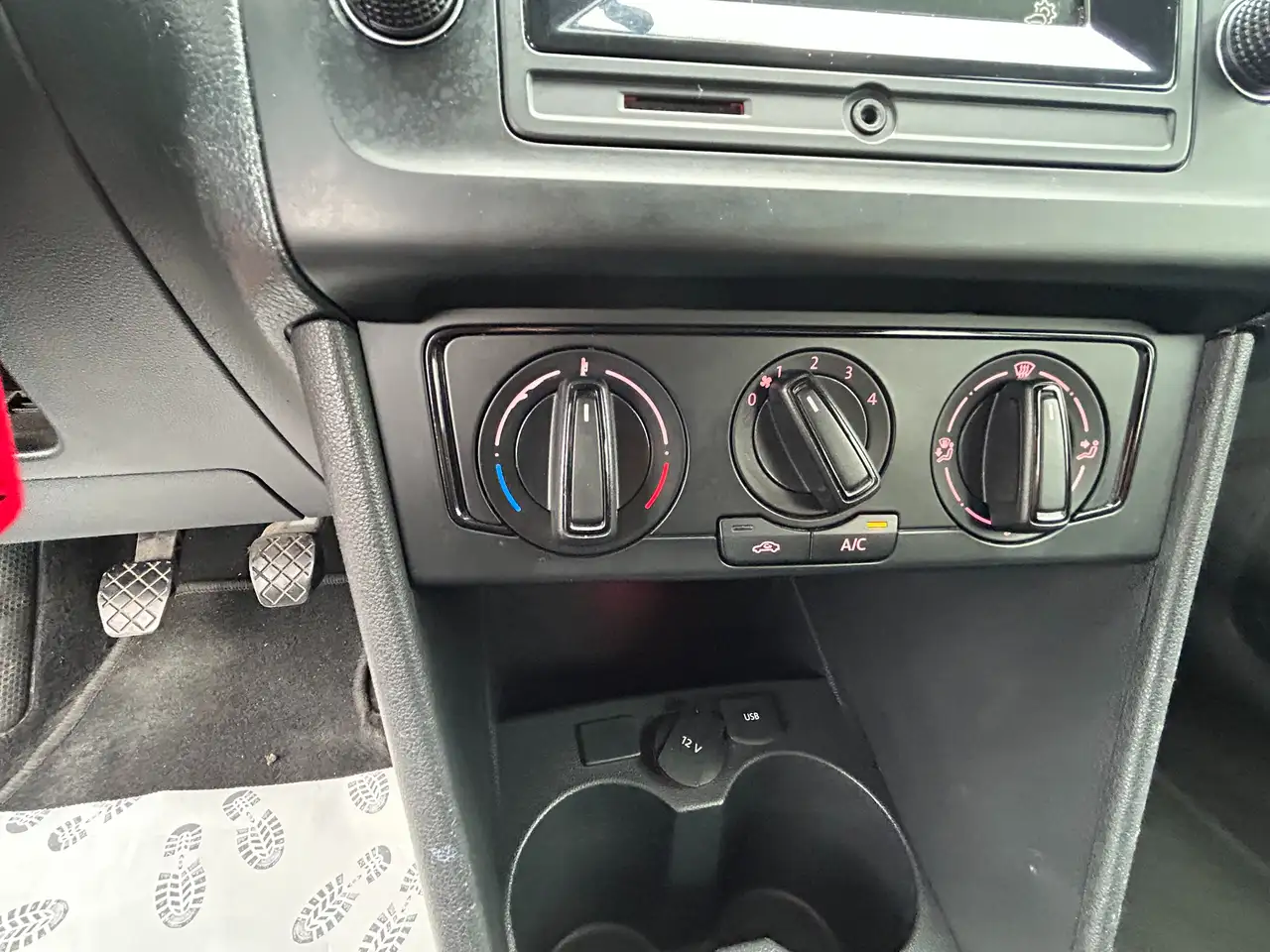 Volkswagen Polo - 12