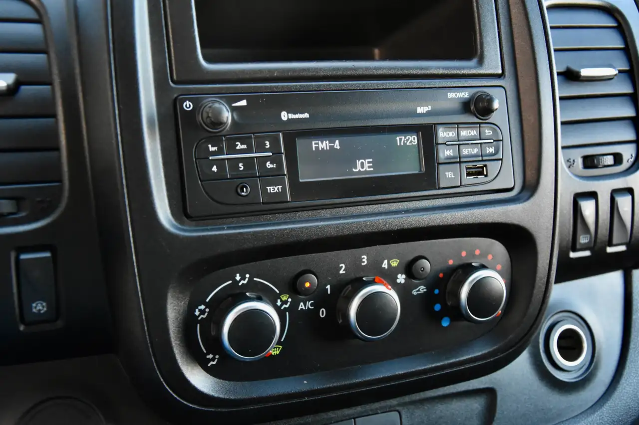 Renault Trafic - 4