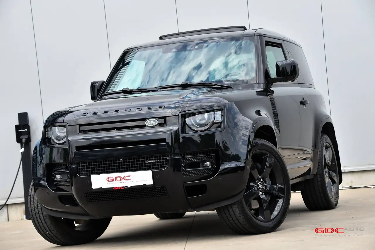 Land Rover Defender - 2