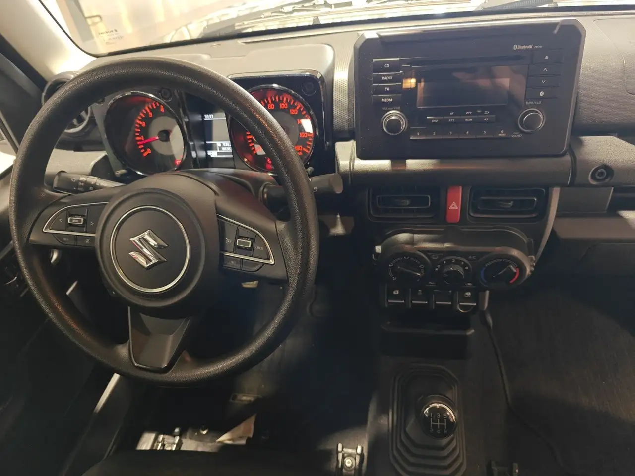 Suzuki Jimny - 11