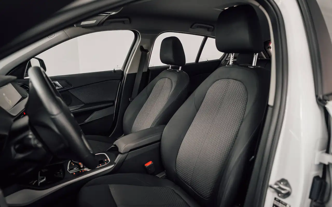 BMW 118 - 9