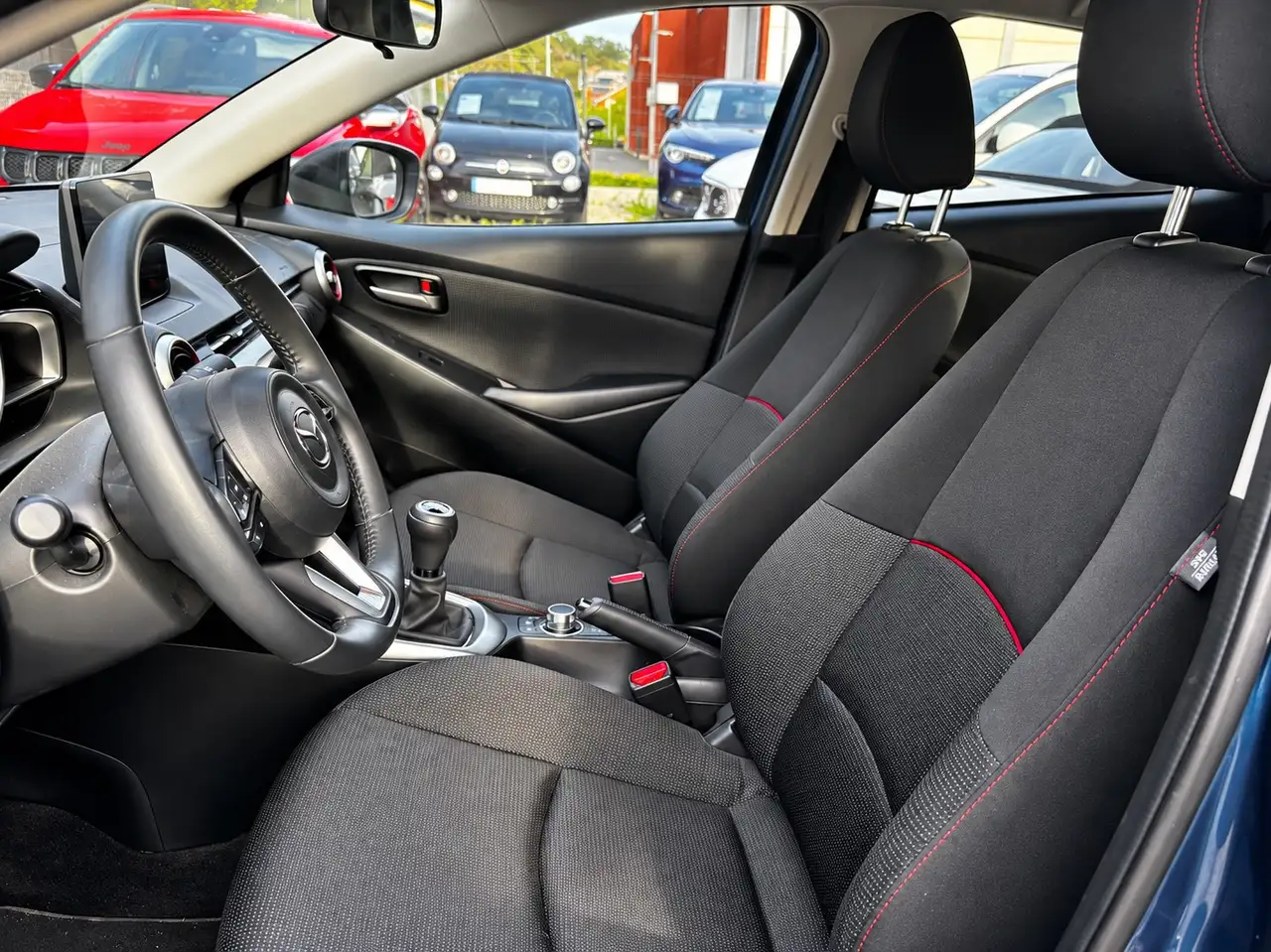 Mazda 2 - 10