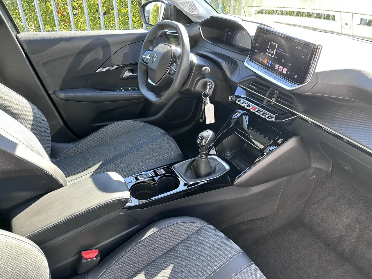 Peugeot 208 - 2