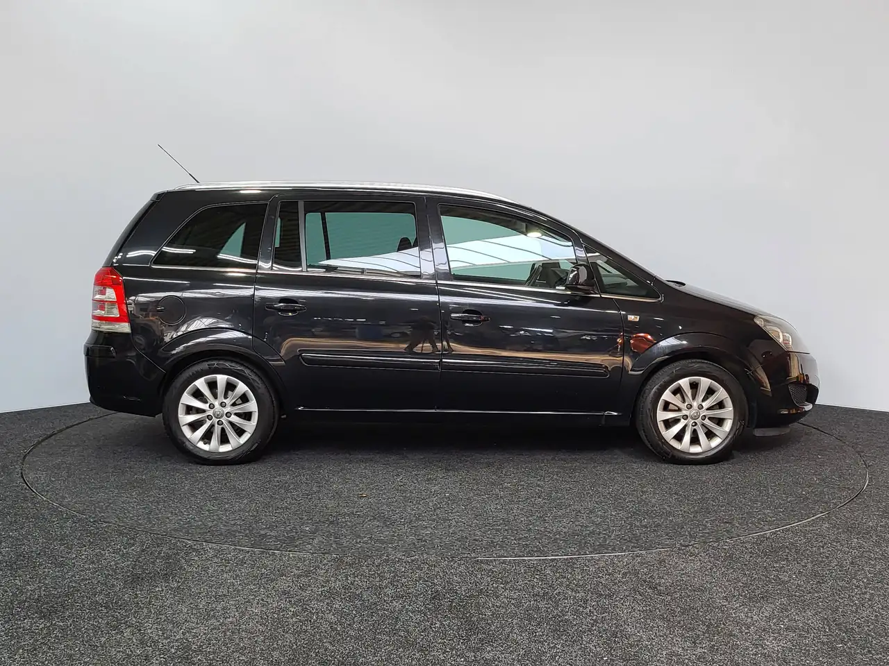Opel Zafira - 7