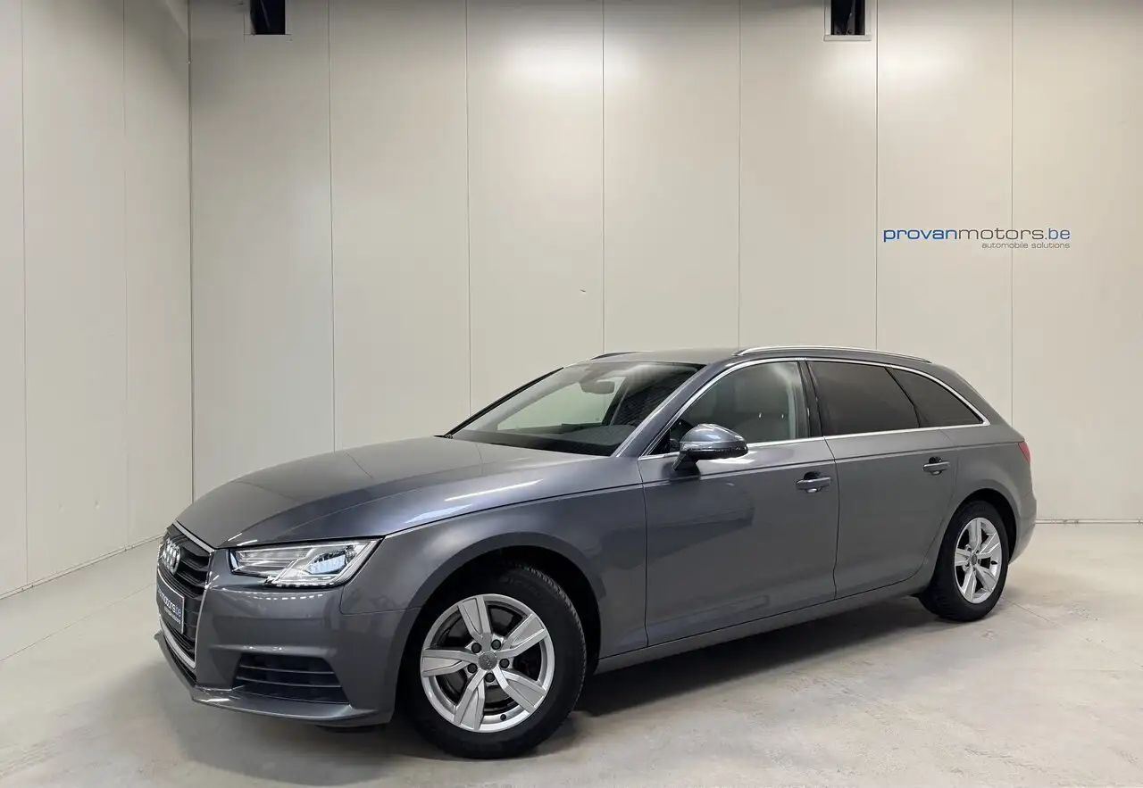 Audi A4 - 4