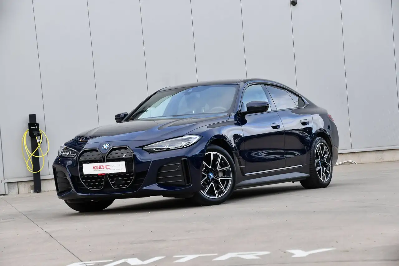 BMW i4 - 12
