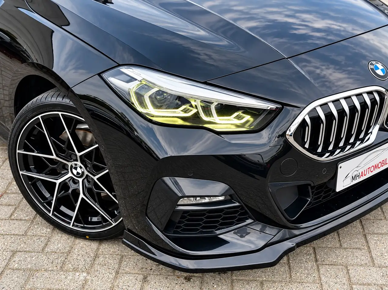 BMW 218 - 10