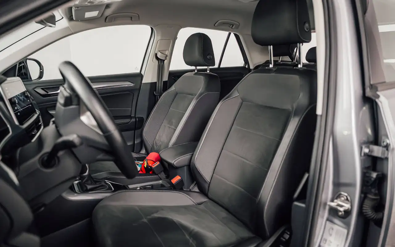 Volkswagen T-Roc - 9