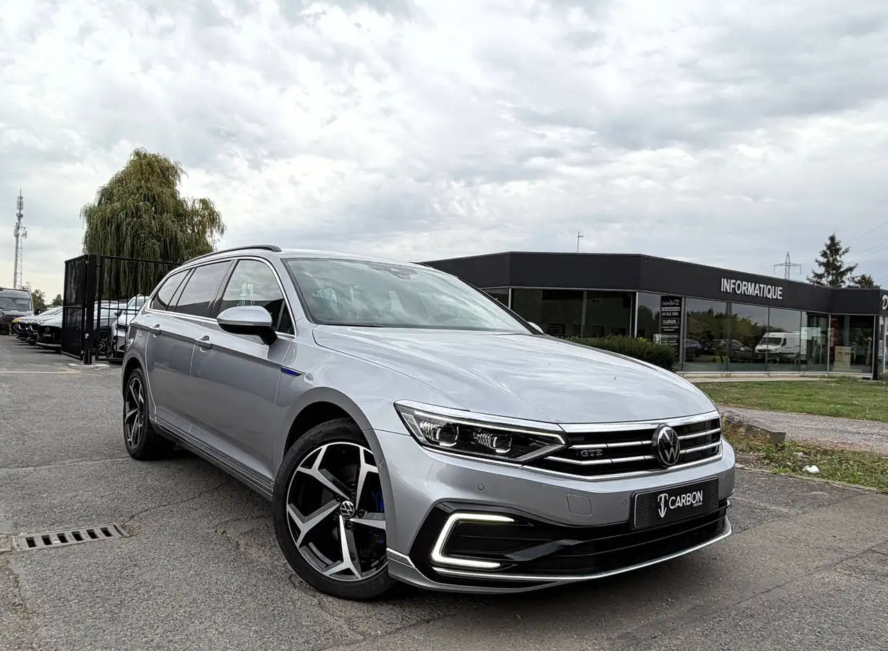 Volkswagen Passat - 8