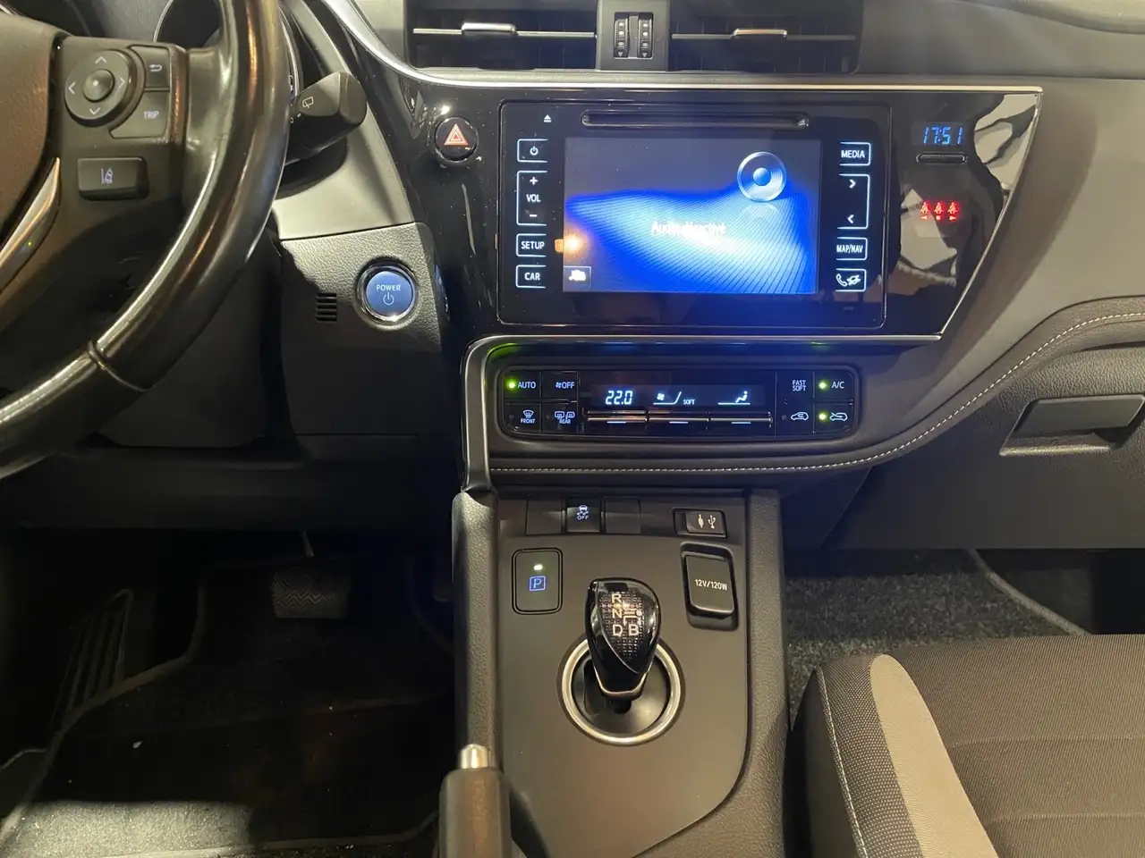 Toyota Auris - 11