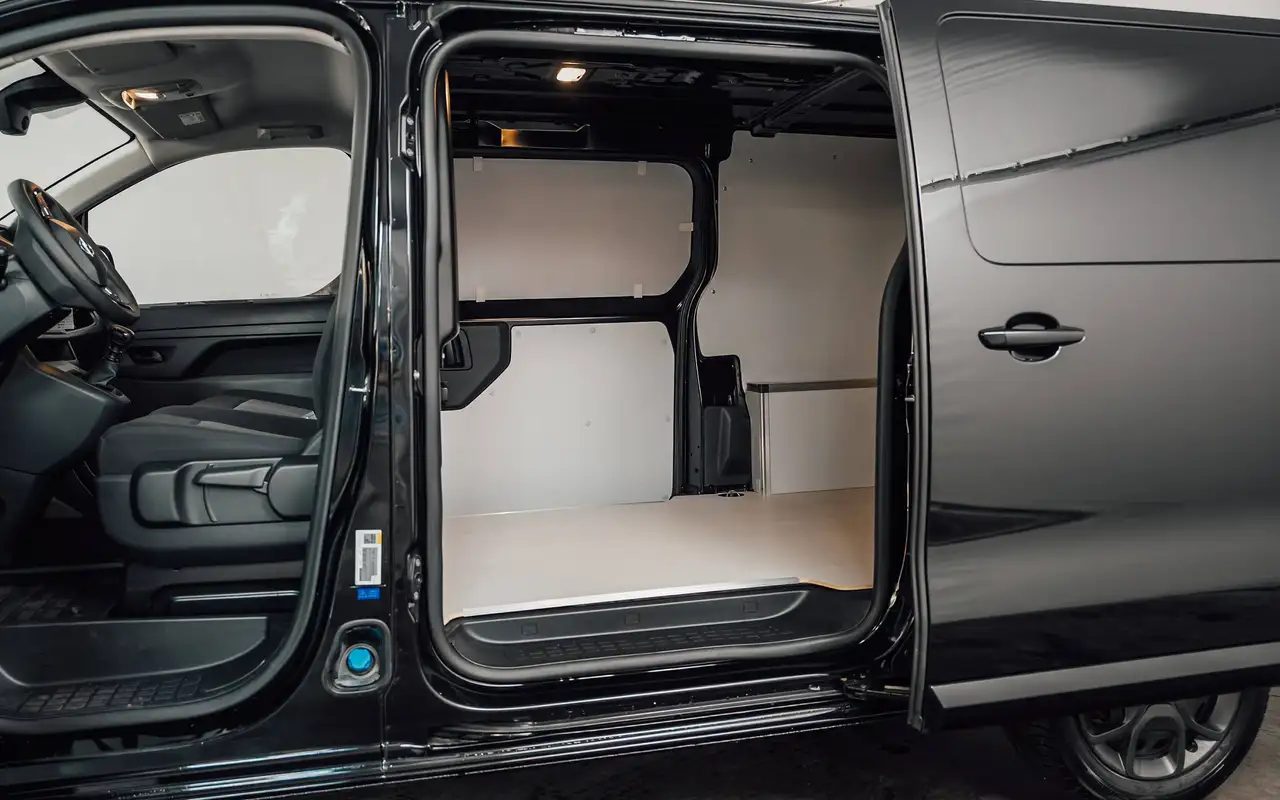 Opel Vivaro - 11