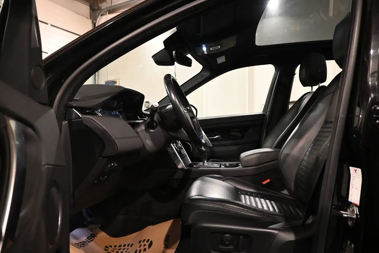 Land Rover Discovery Sport - 10