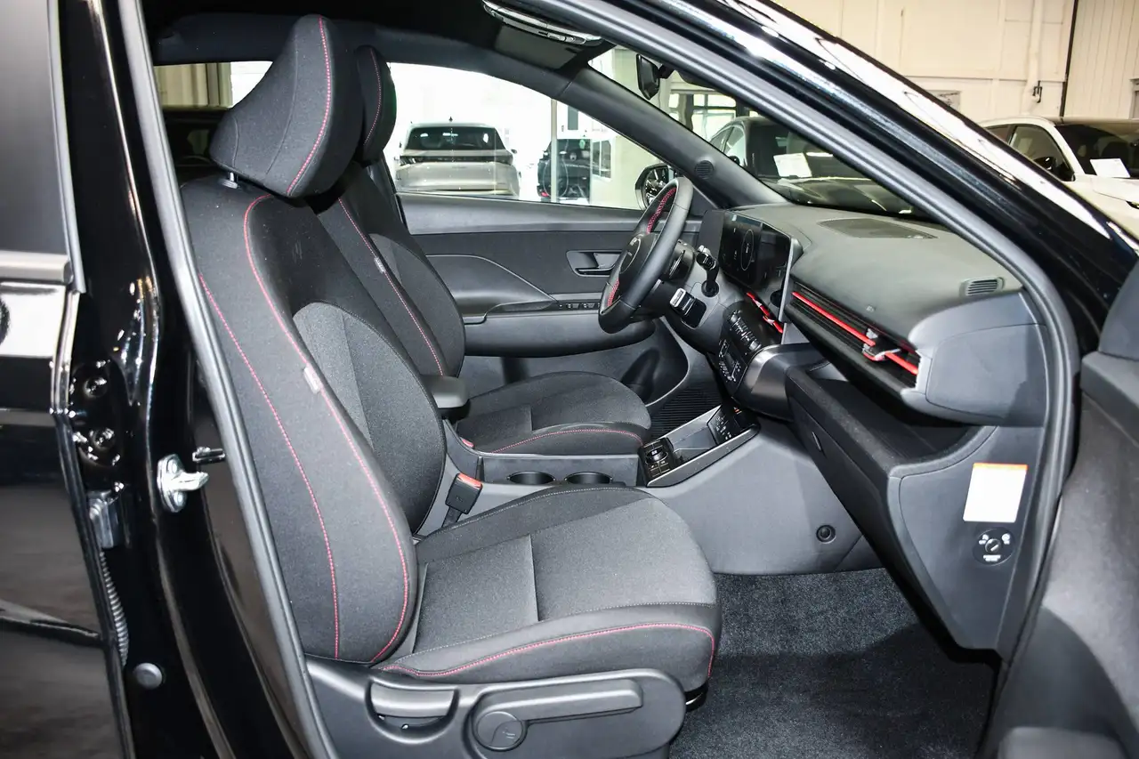 Hyundai KONA - 6