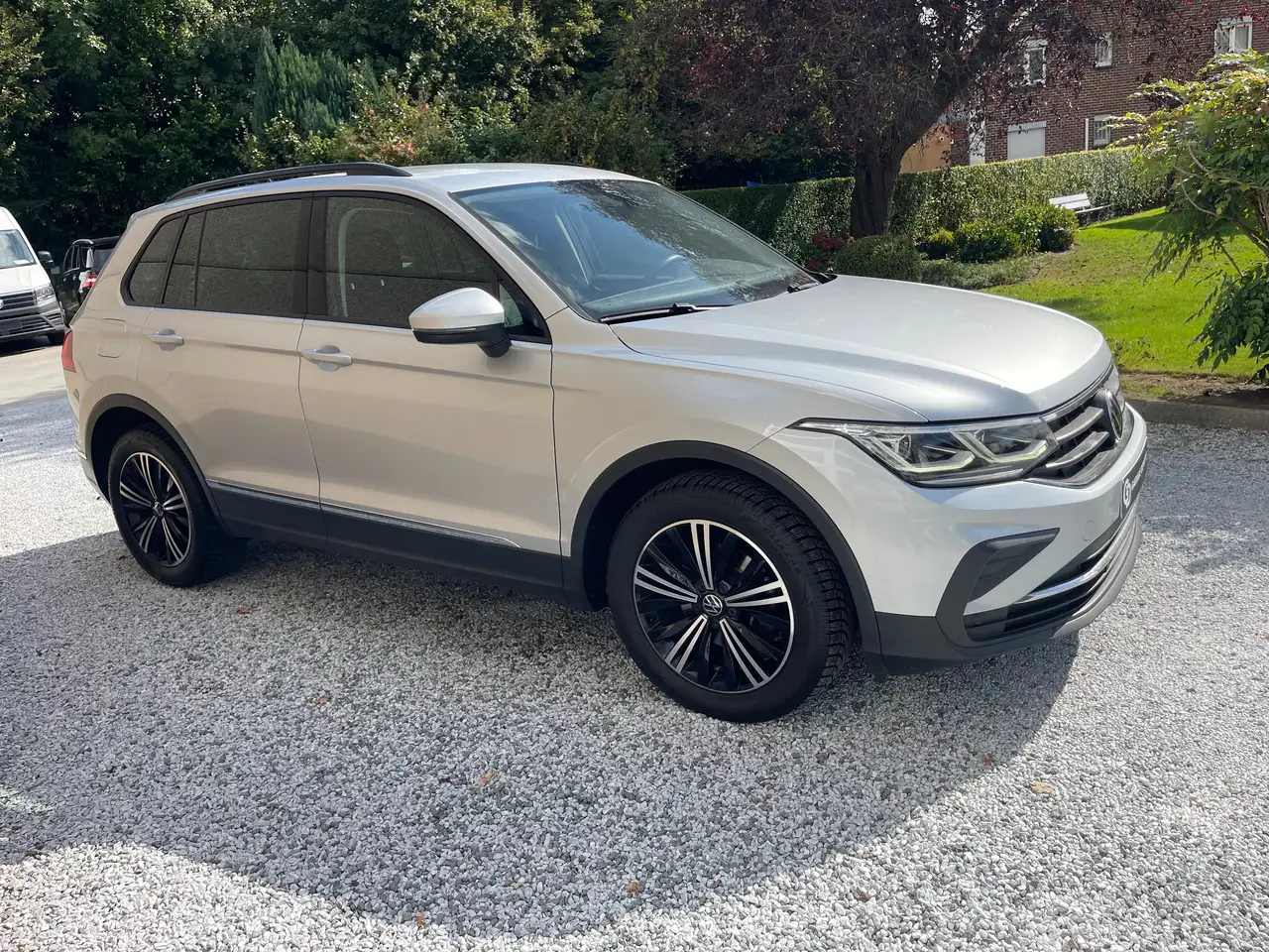 Volkswagen Tiguan - 6