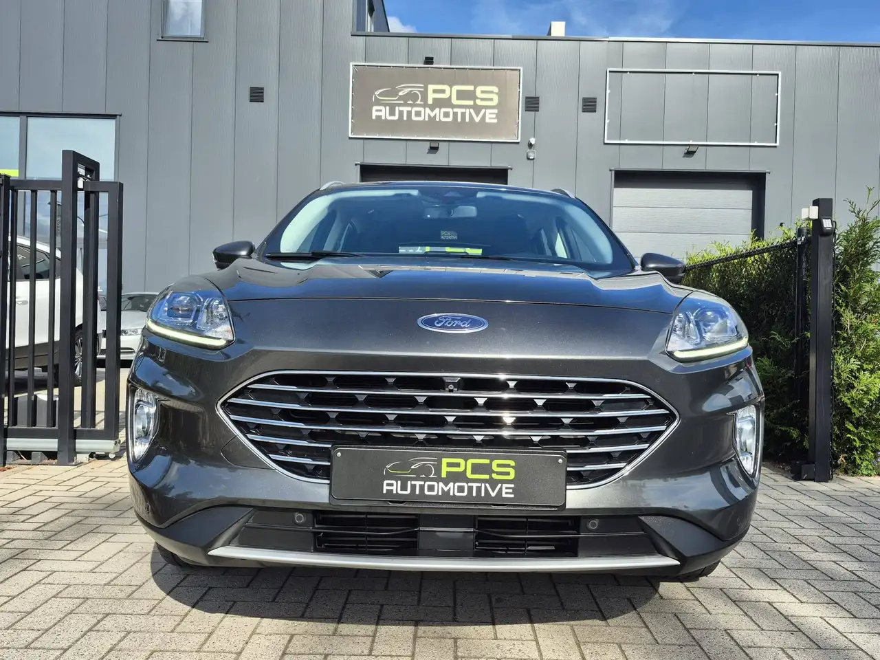Ford Kuga - 2
