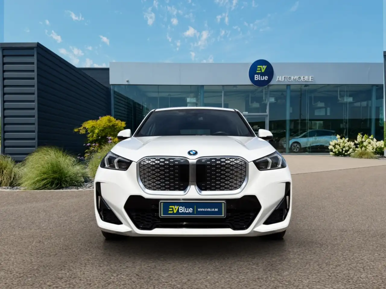 BMW iX1 - 9