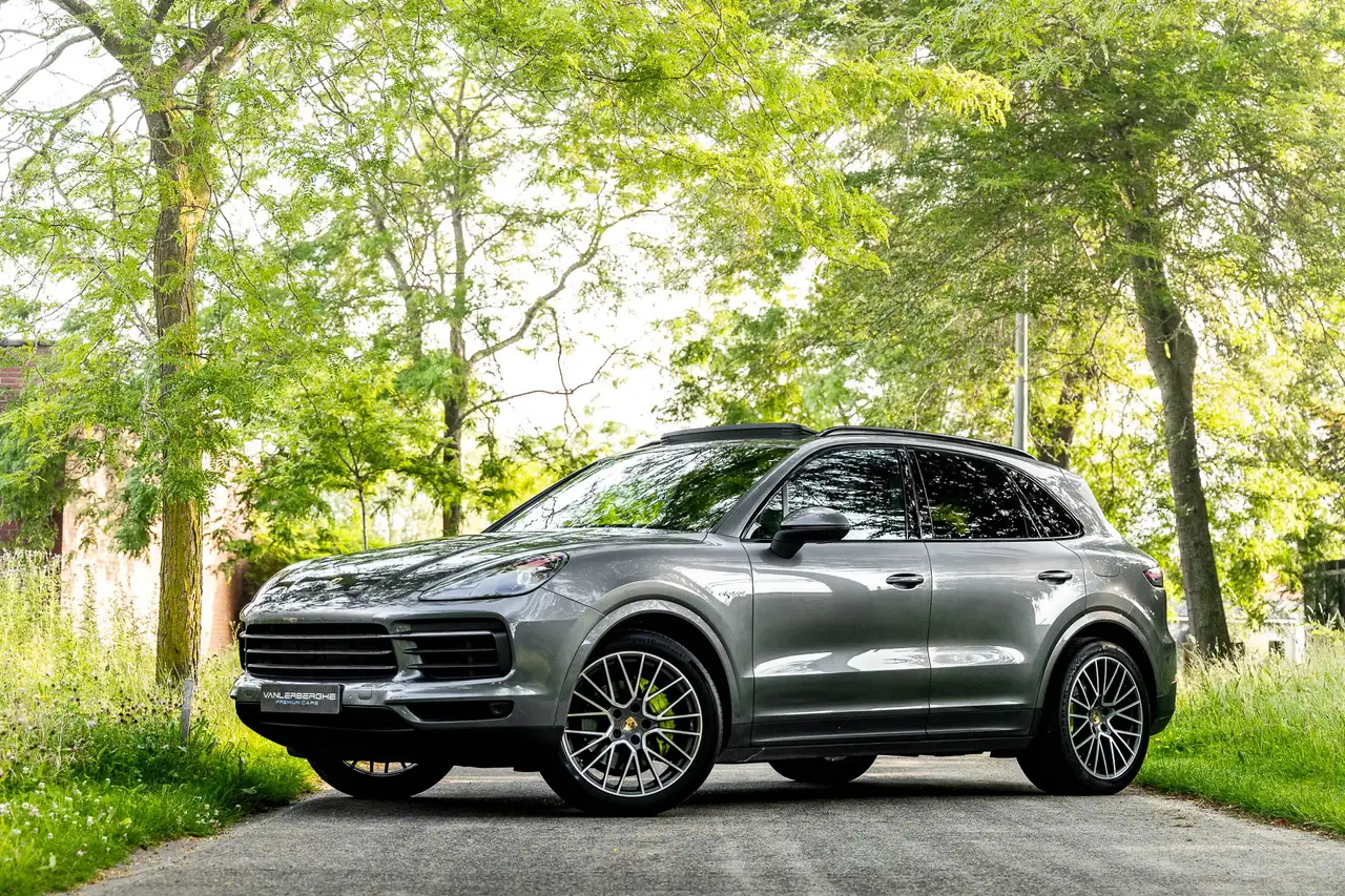Porsche Cayenne - 3