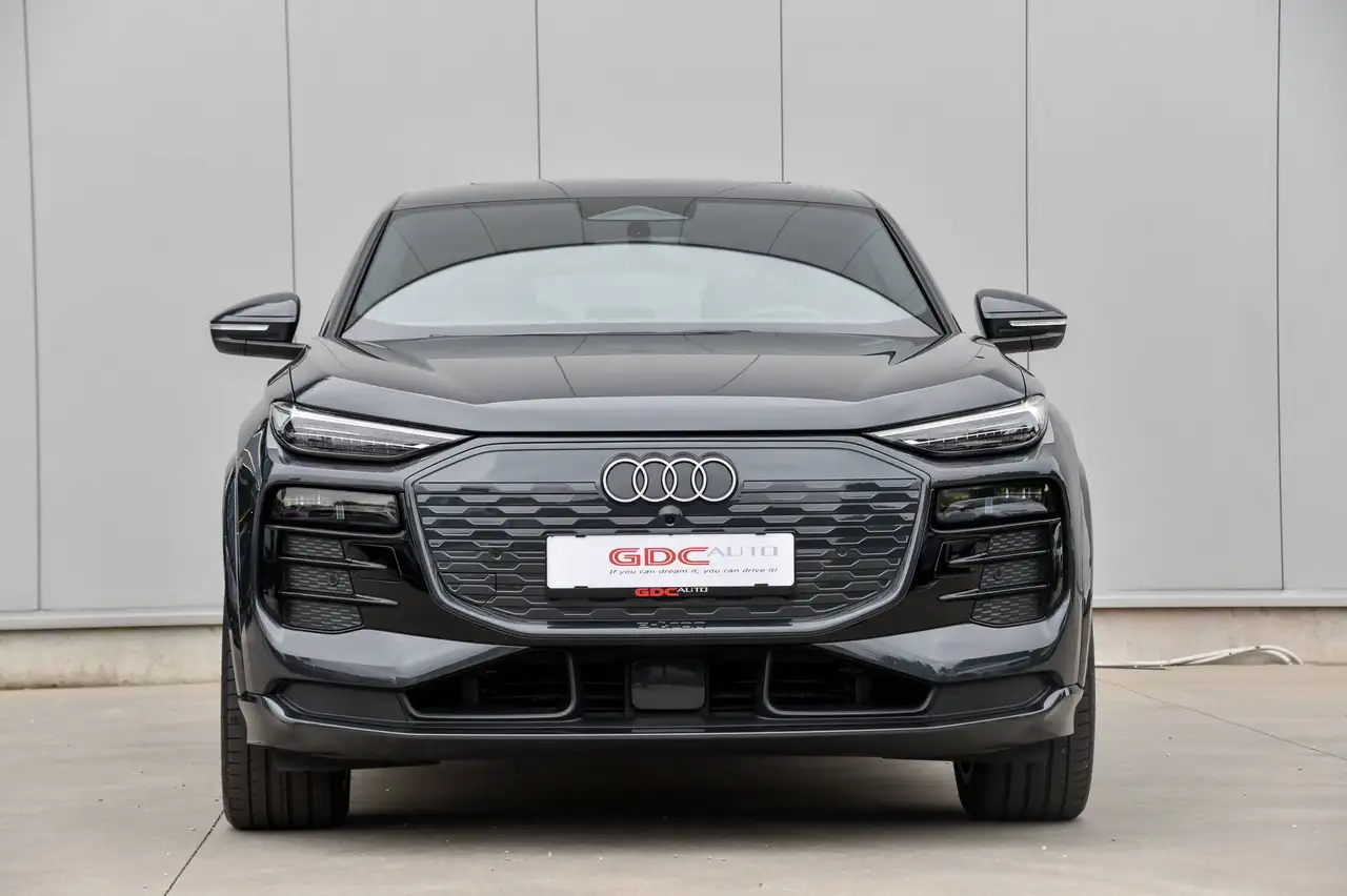 Audi Q6 e-tron - 5