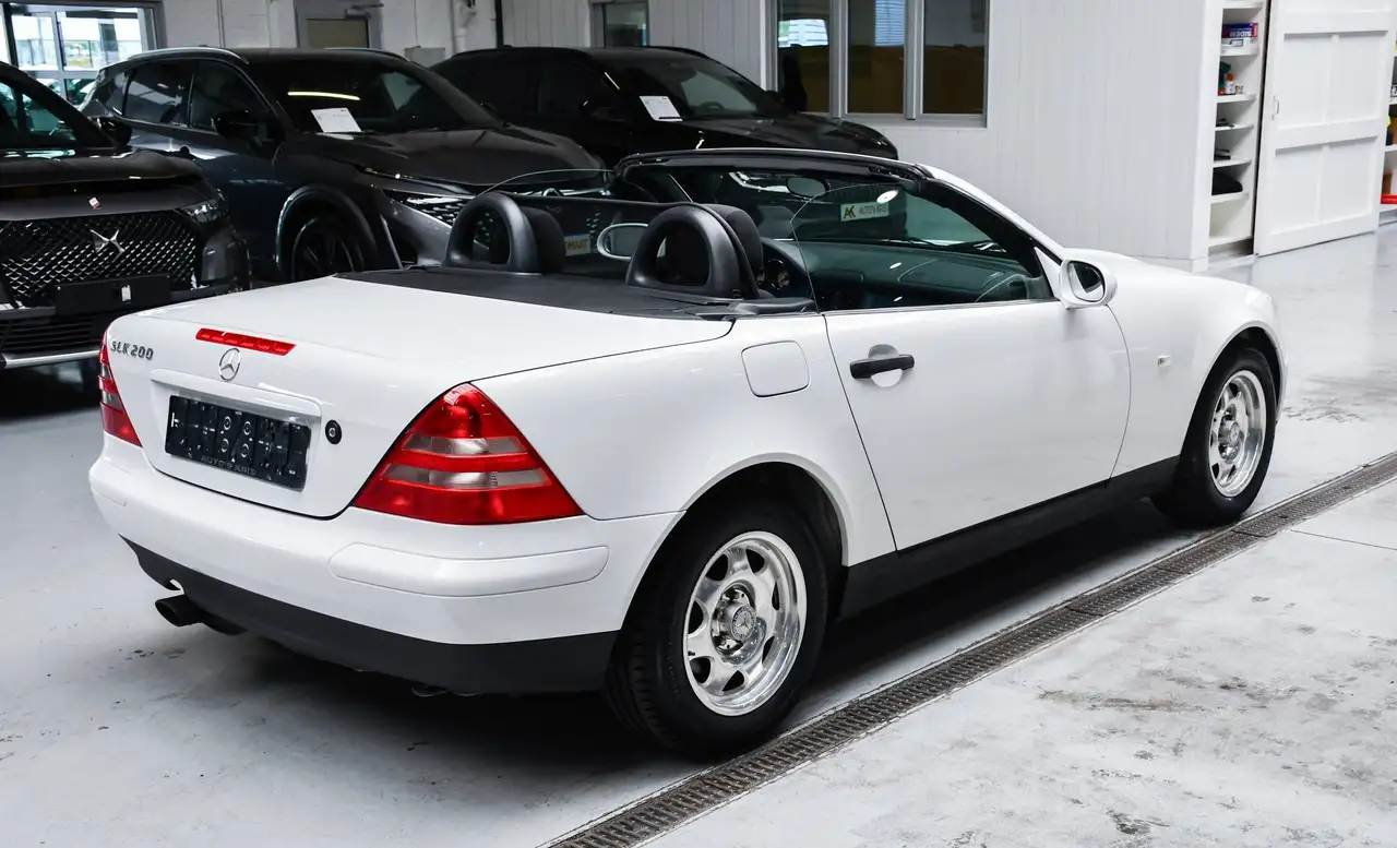 Mercedes-Benz SLK 200 - 3