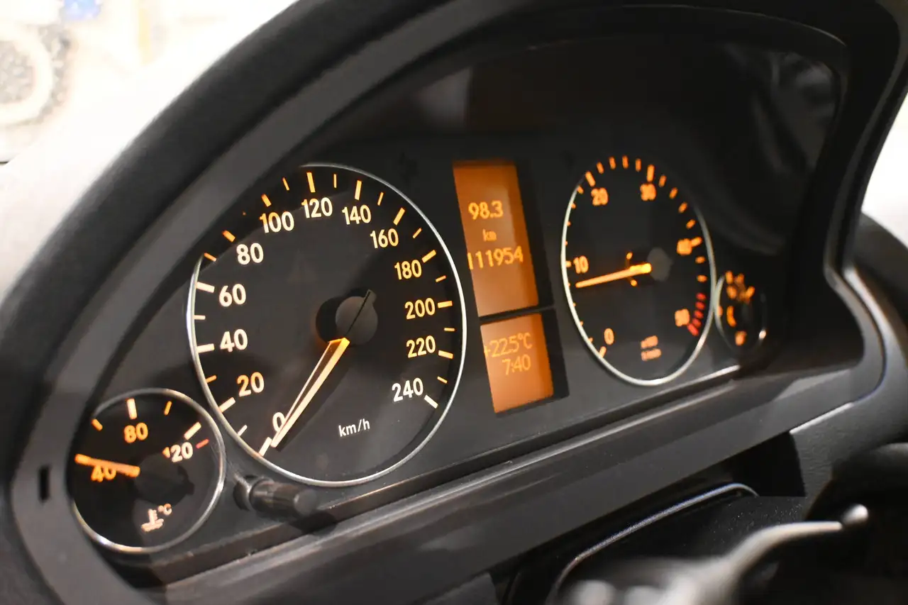 Mercedes-Benz A 180 - 7