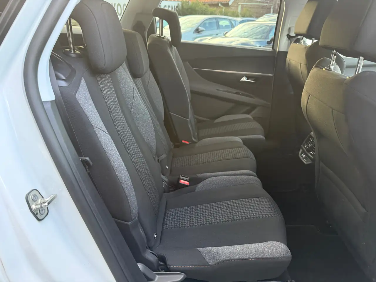 Peugeot 5008 - 12