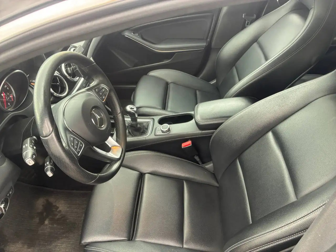 Mercedes-Benz CLA 200 - 8