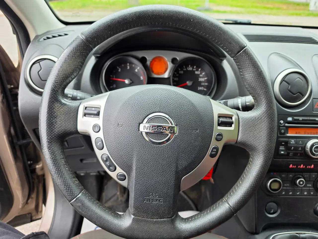 Nissan Qashqai - 12