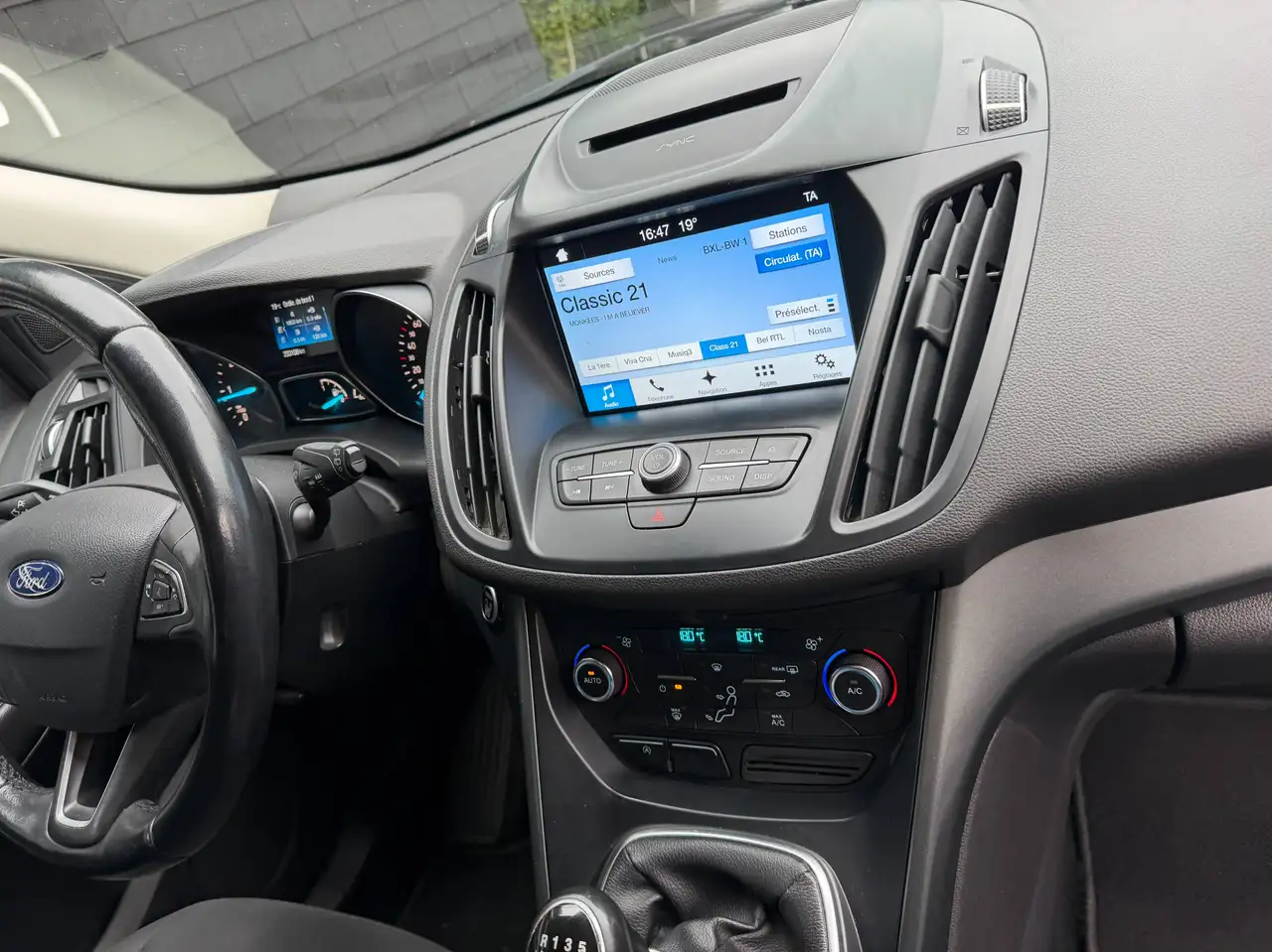 Ford Kuga - 11