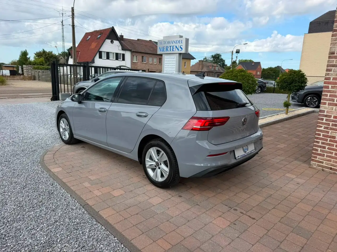 Volkswagen Golf - 6