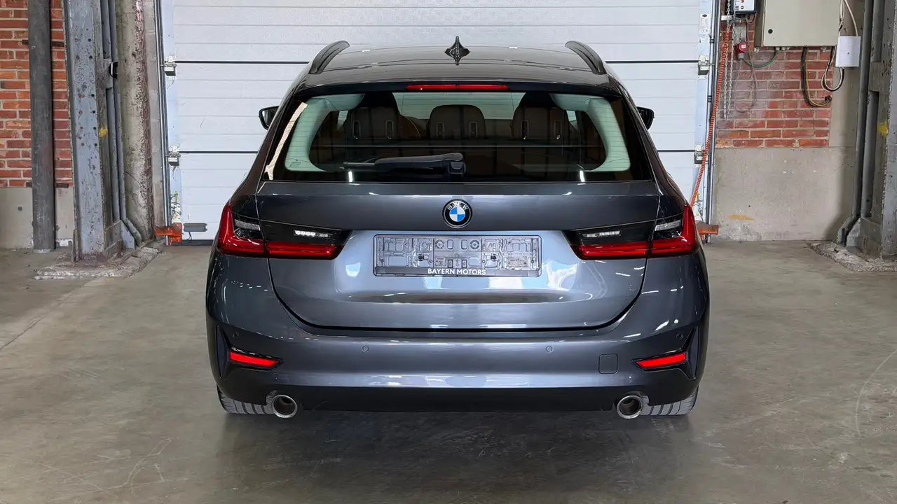 BMW 318 - 6