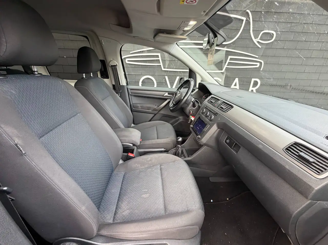 Volkswagen Caddy - 12