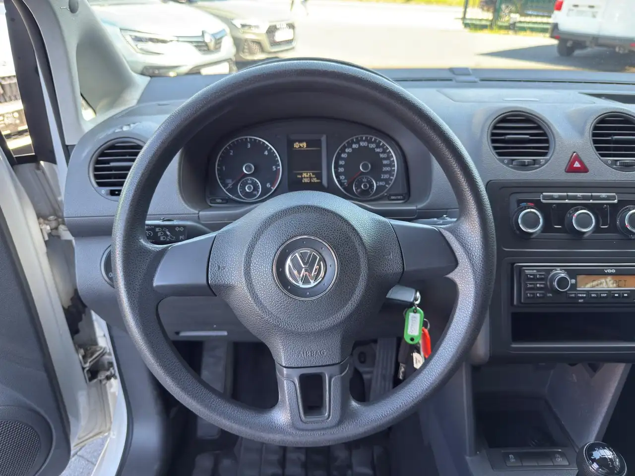 Volkswagen Caddy - 11