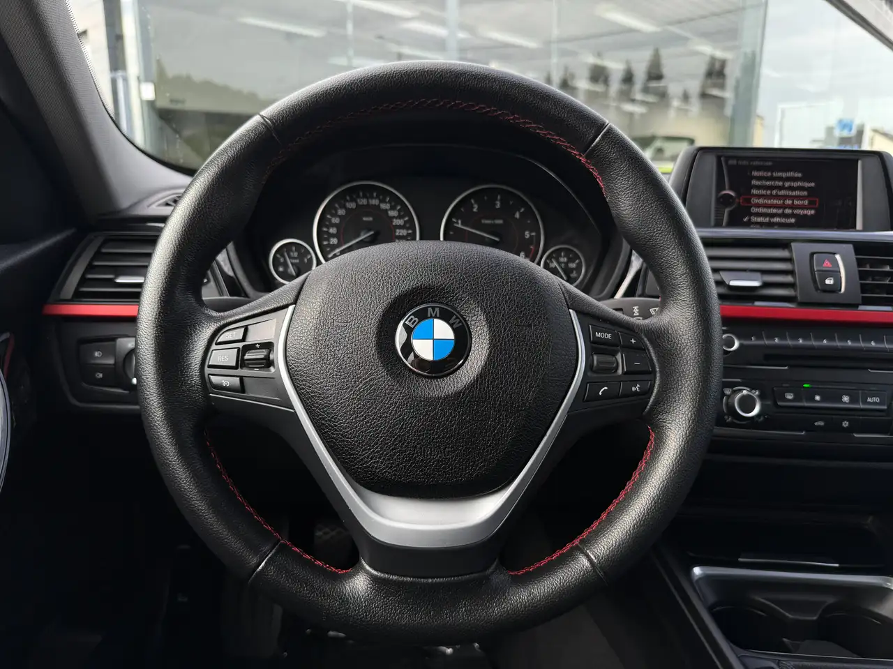 BMW 318 - 12