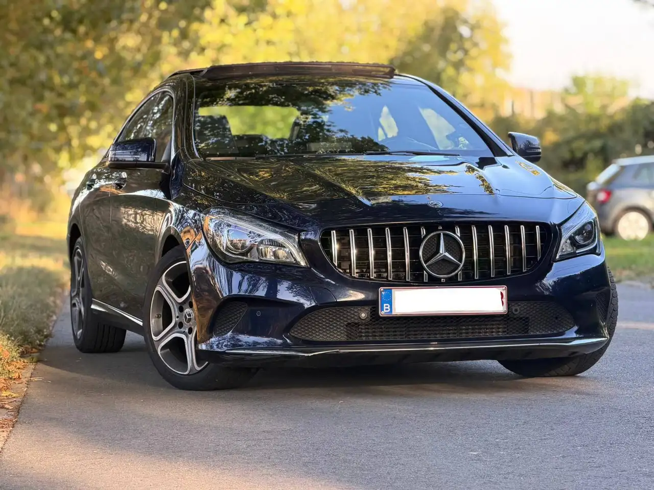 Mercedes-Benz CLA 180 - 1