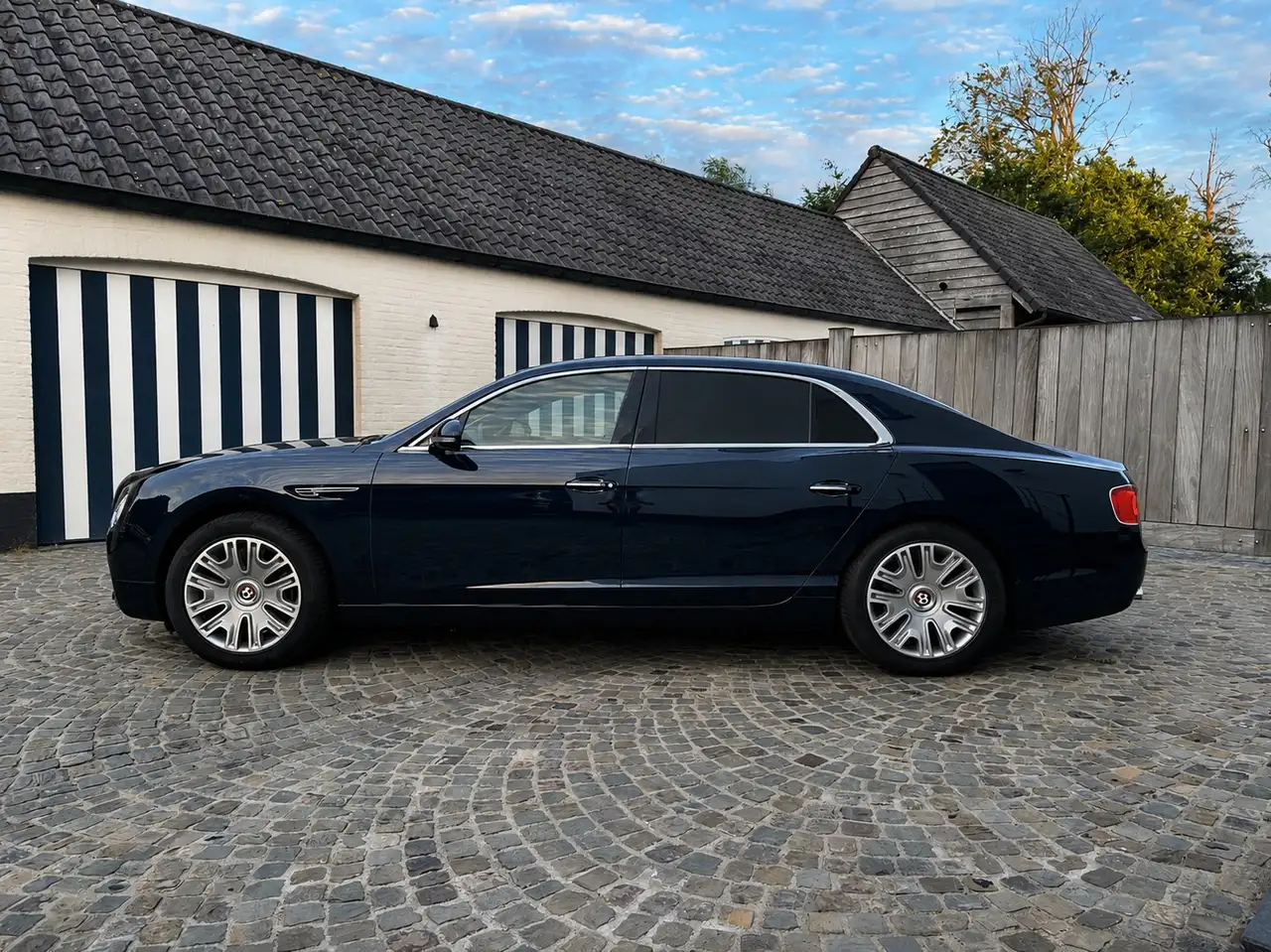 Bentley Flying Spur - 2