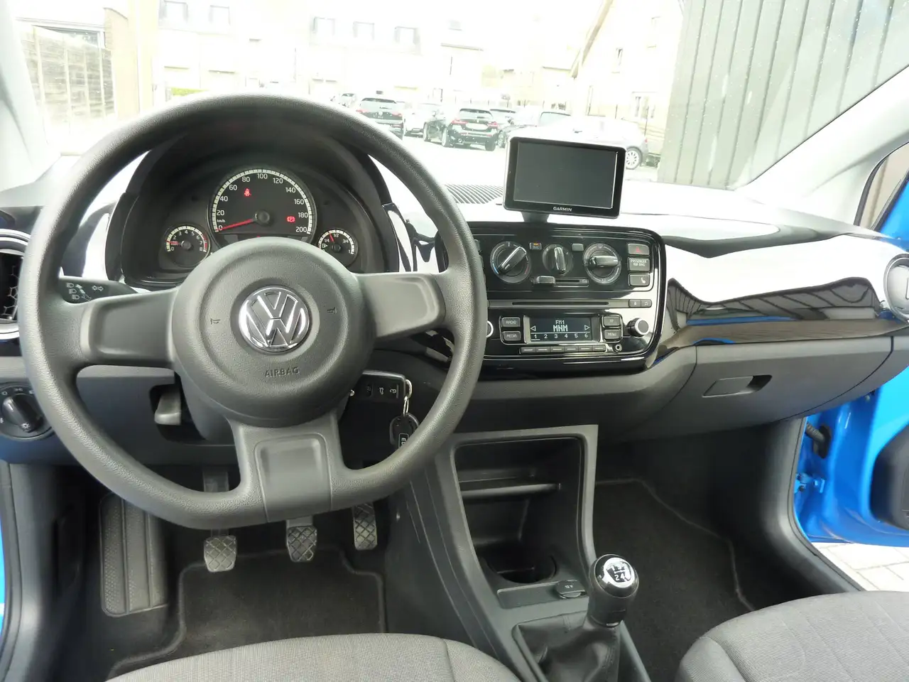 Volkswagen up! - 12