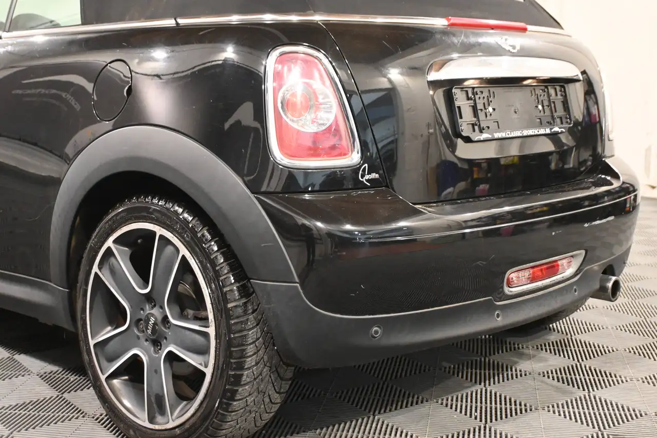 MINI Cooper Cabrio - 11