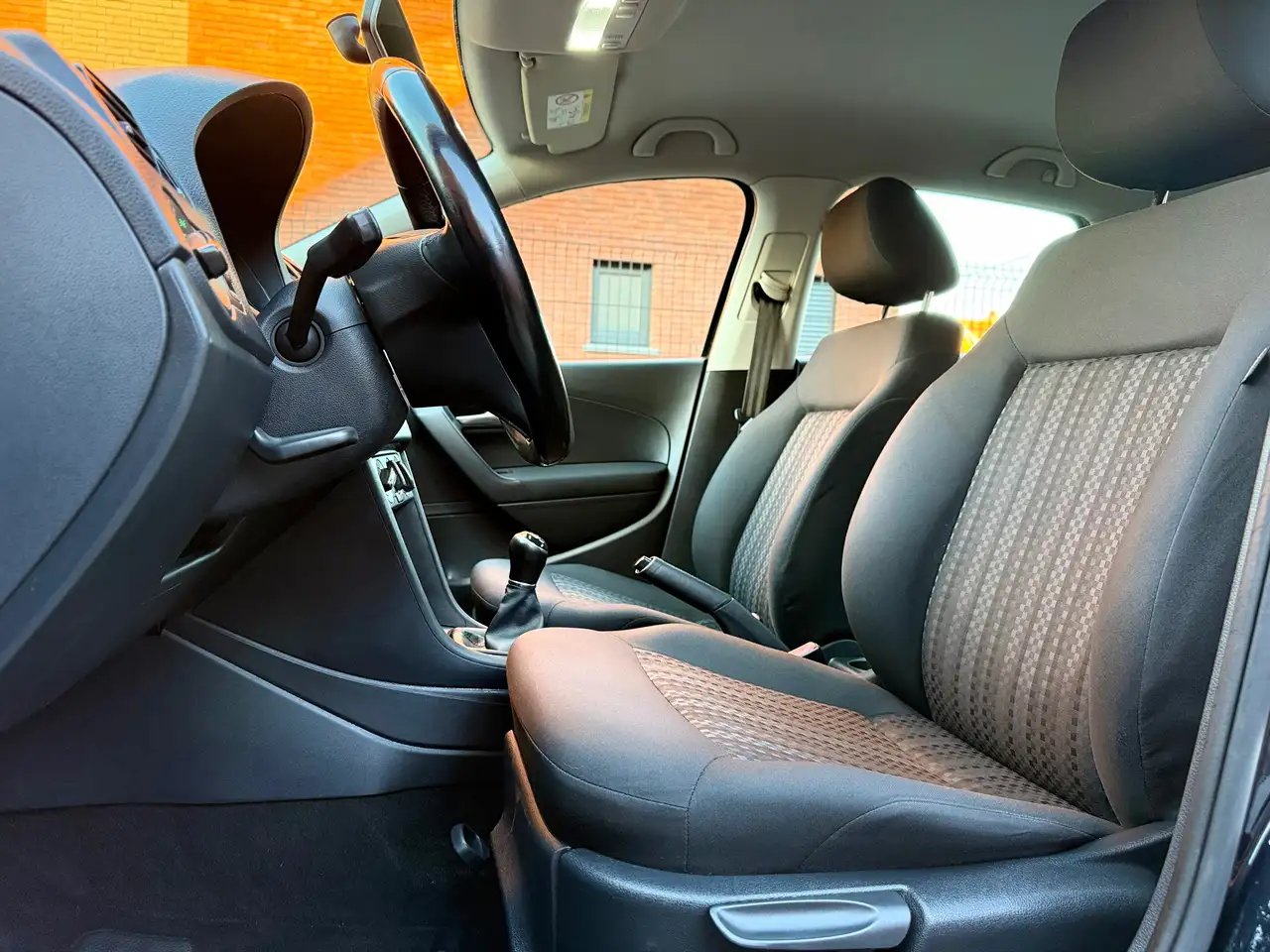 Volkswagen Polo - 8