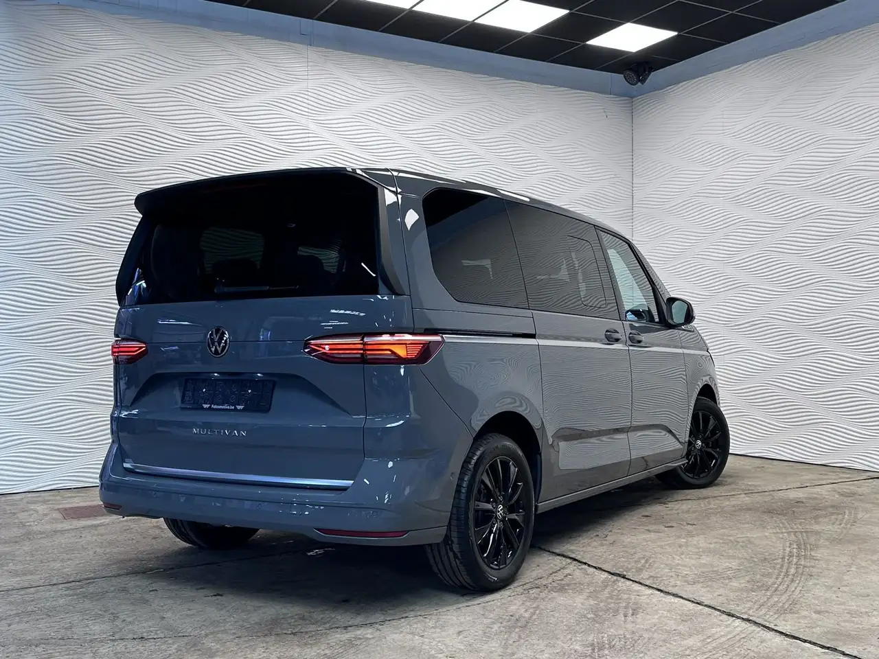Volkswagen T7 Multivan - 11