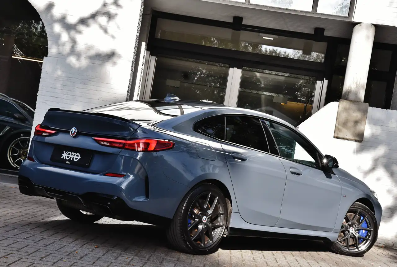 BMW 235 - 8