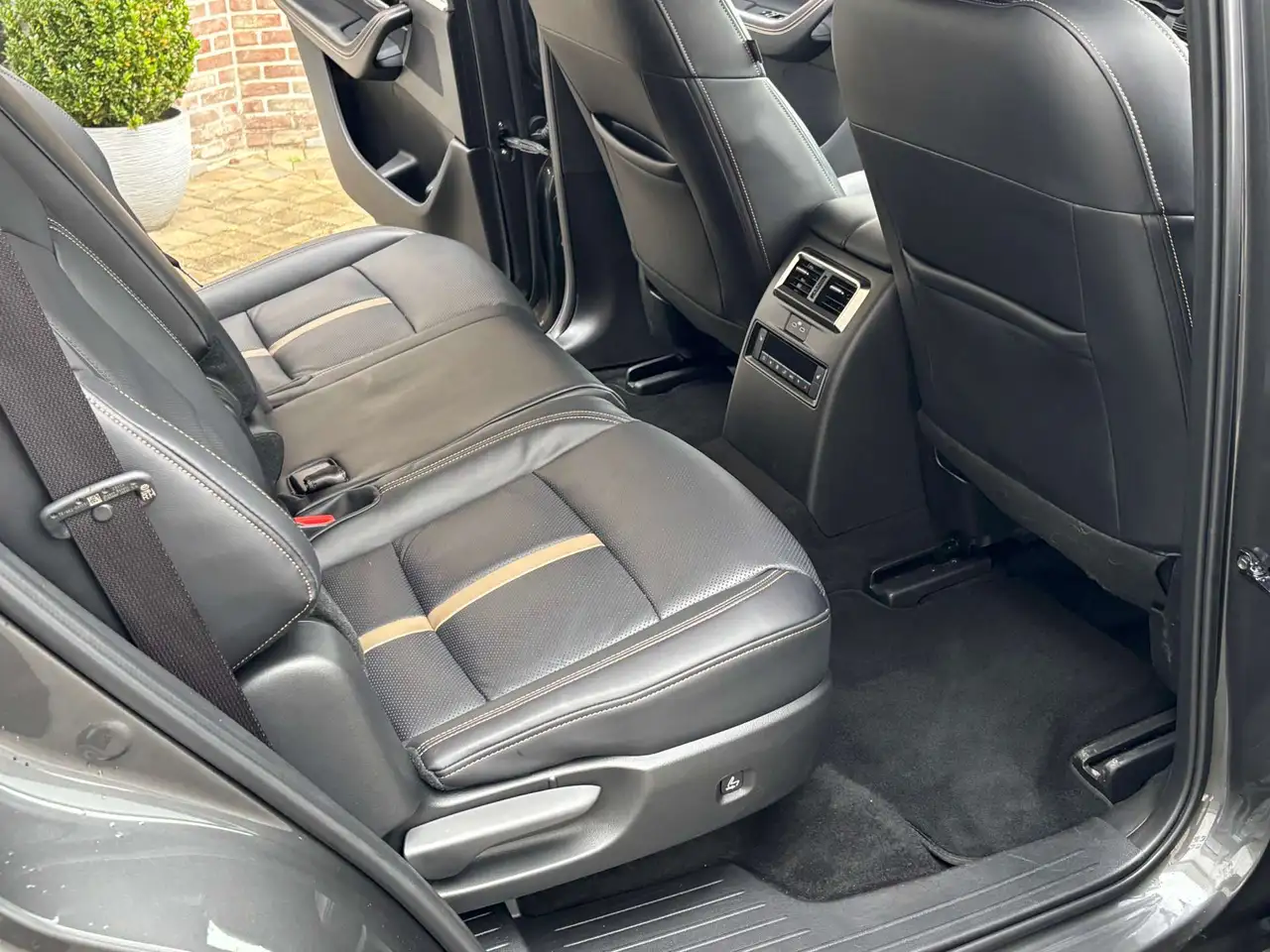 Mazda CX-80 - 8