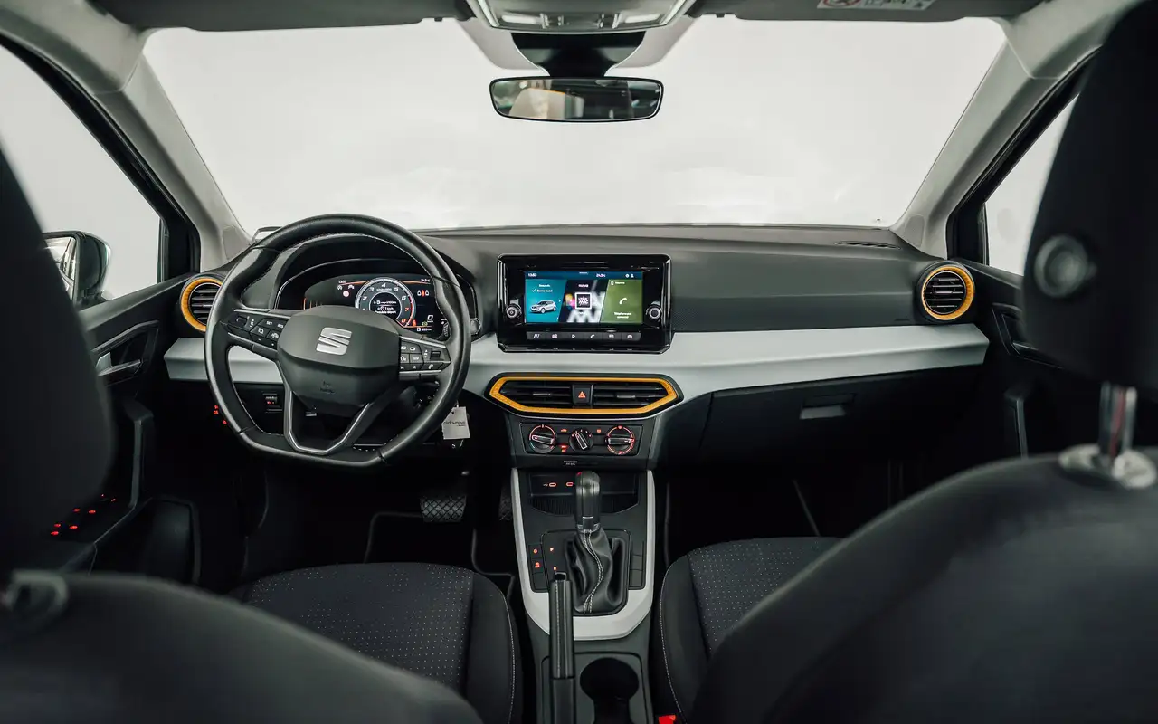SEAT Arona - 10