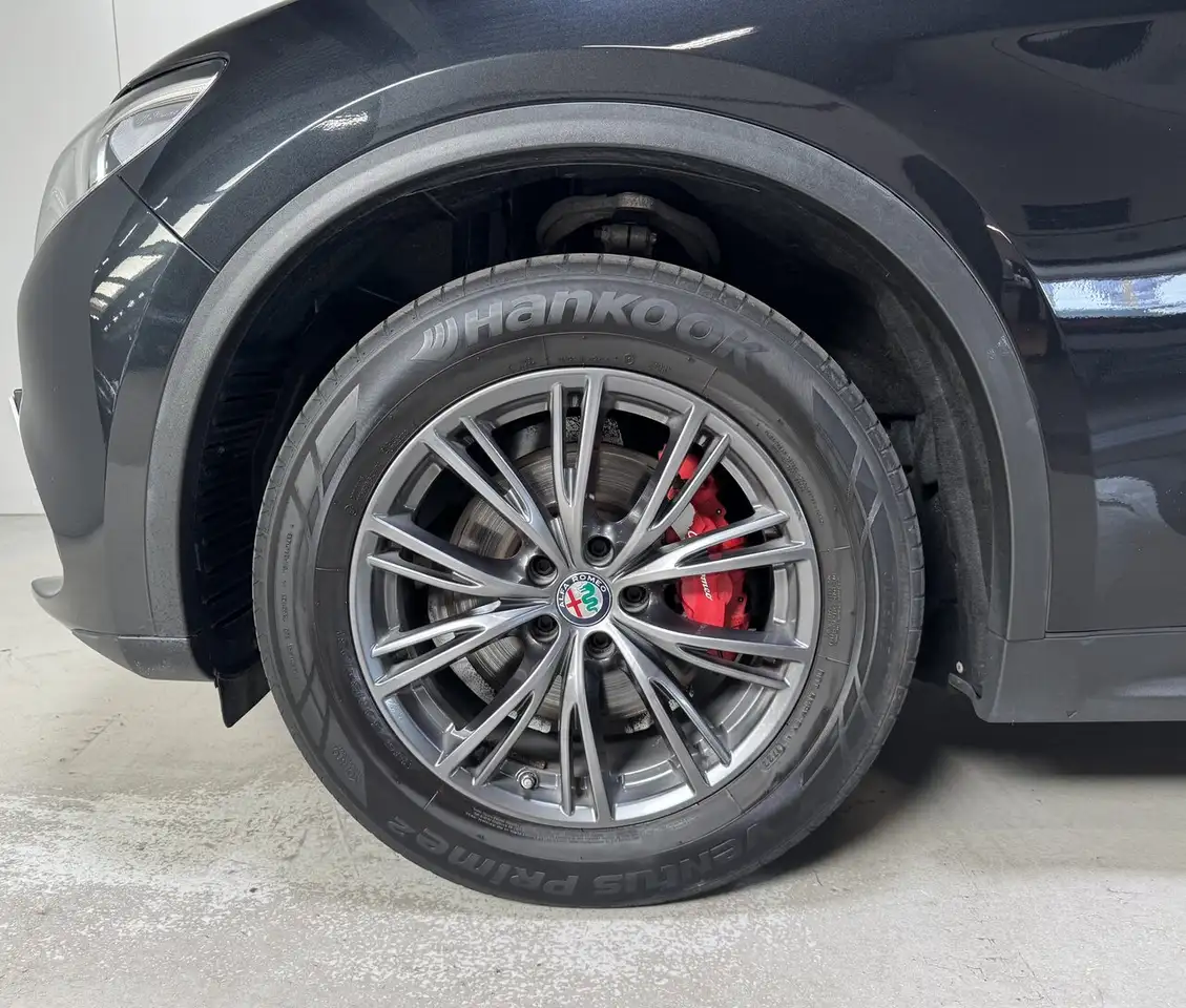 Alfa Romeo Stelvio - 7