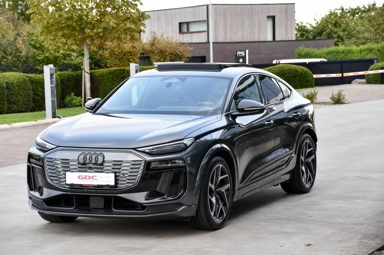Audi SQ6 e-tron - 12
