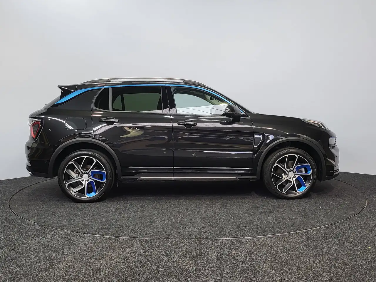 Lynk & Co 01 - 7
