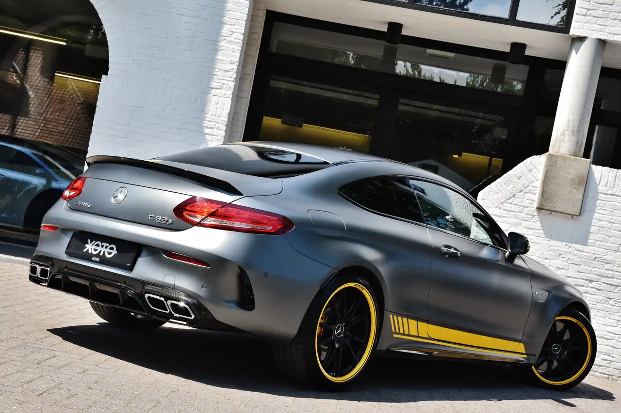 Mercedes-Benz C 63 AMG - 8