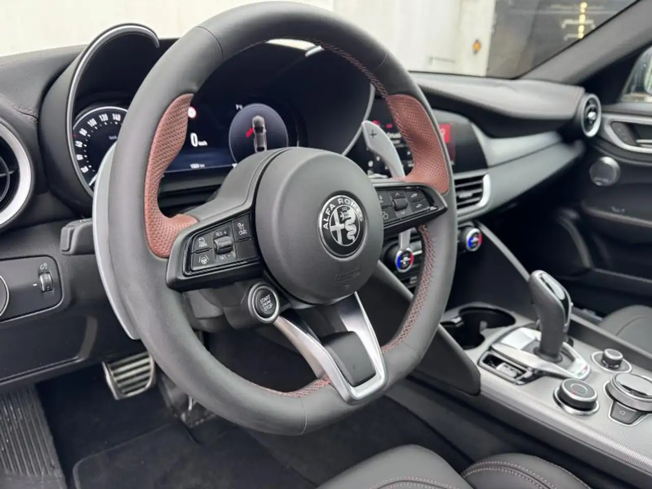 Alfa Romeo Giulia - 9