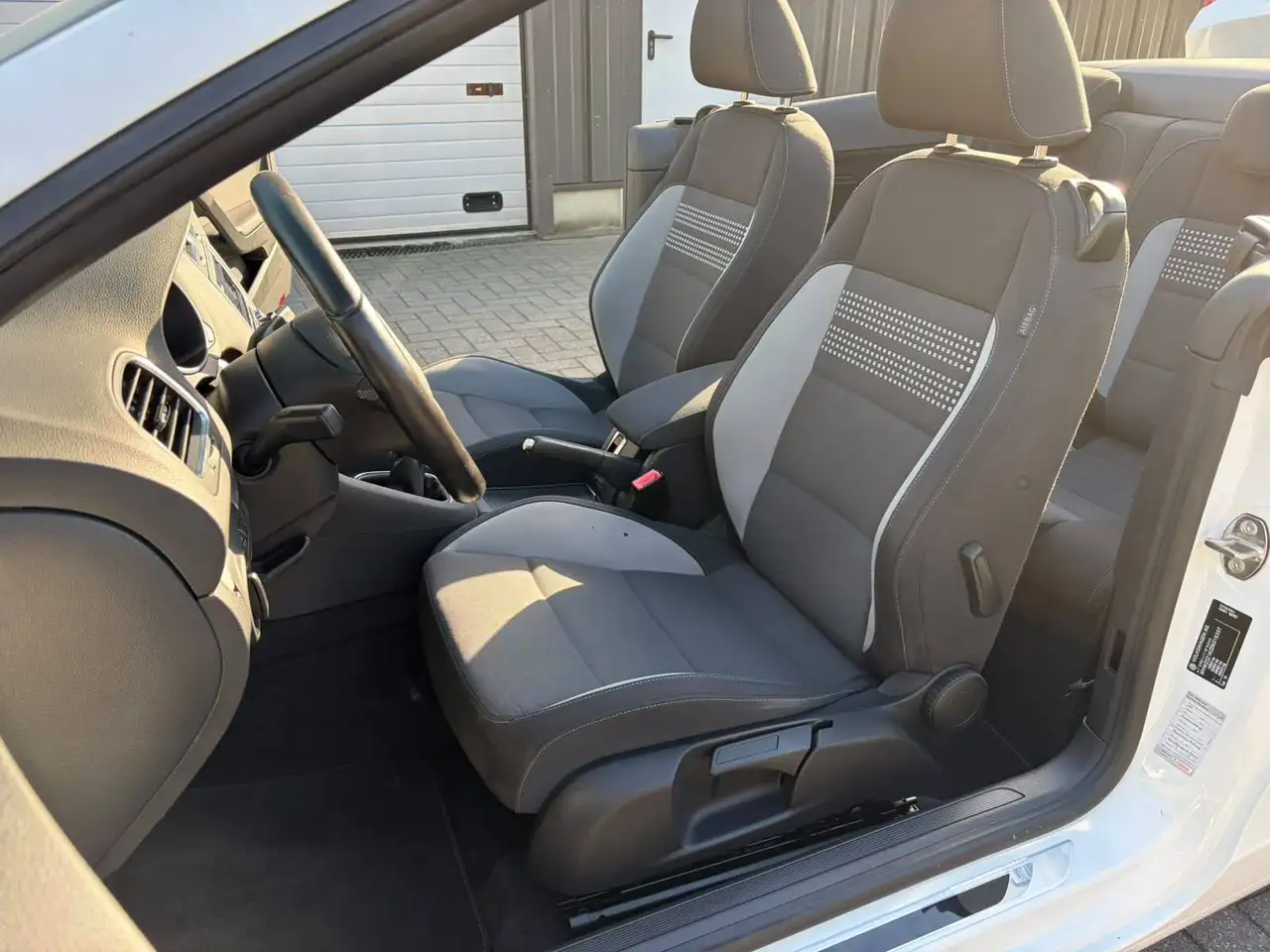 Volkswagen Golf Cabriolet - 9