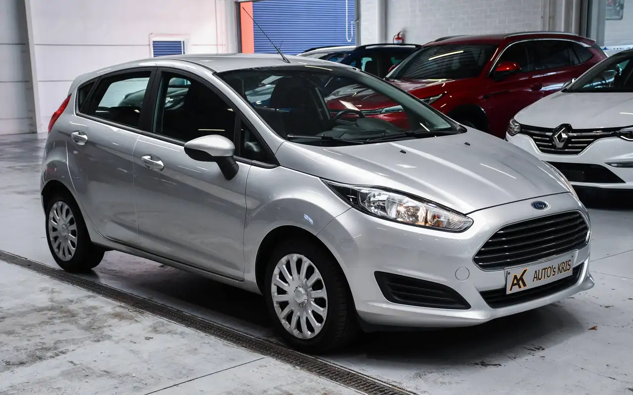 Ford Fiesta - 2